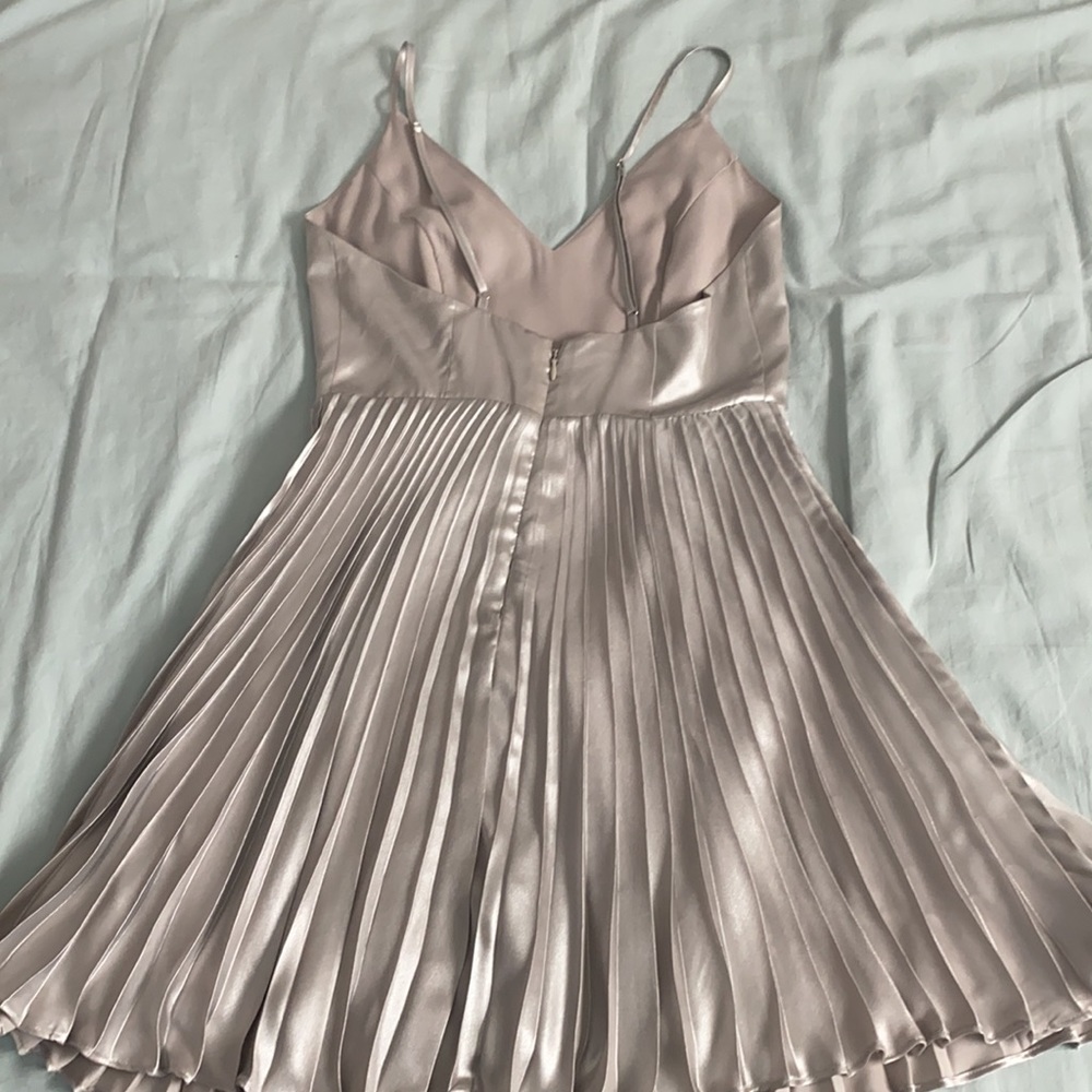 An Xs mini dress from Marciano - Picture 2 of 2